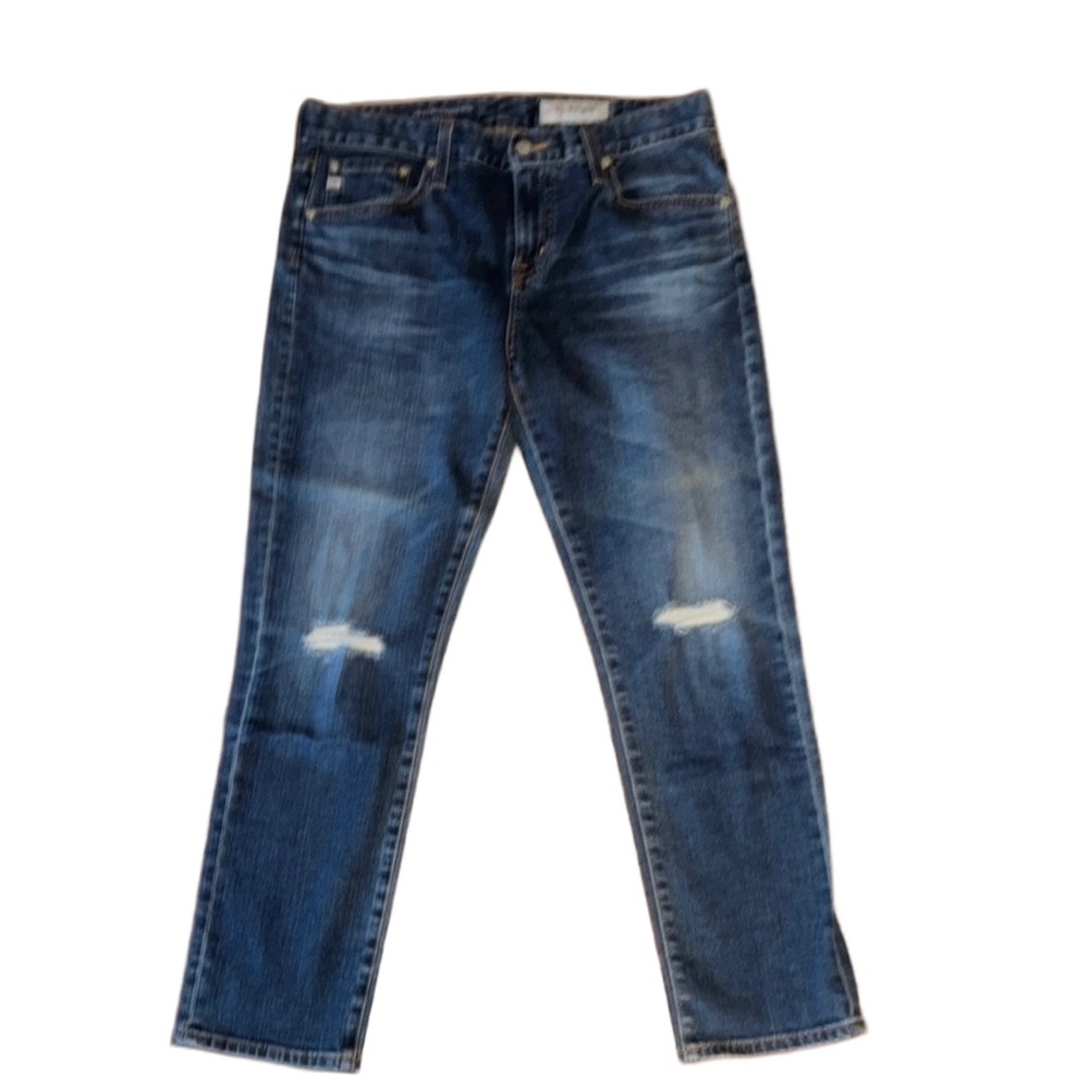 Women’s Blue Distressed Jeans